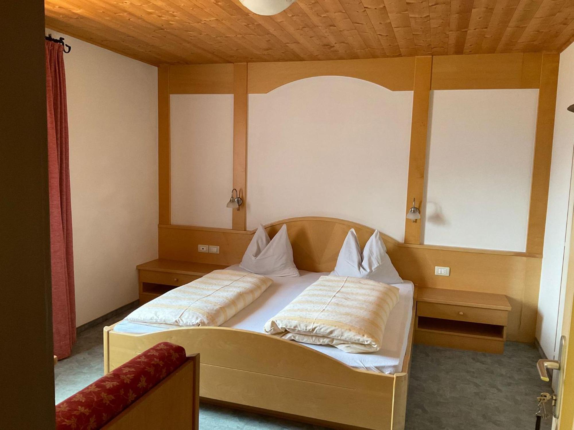 帕尔奇内斯Garni Rika住宿加早餐旅馆 外观 照片